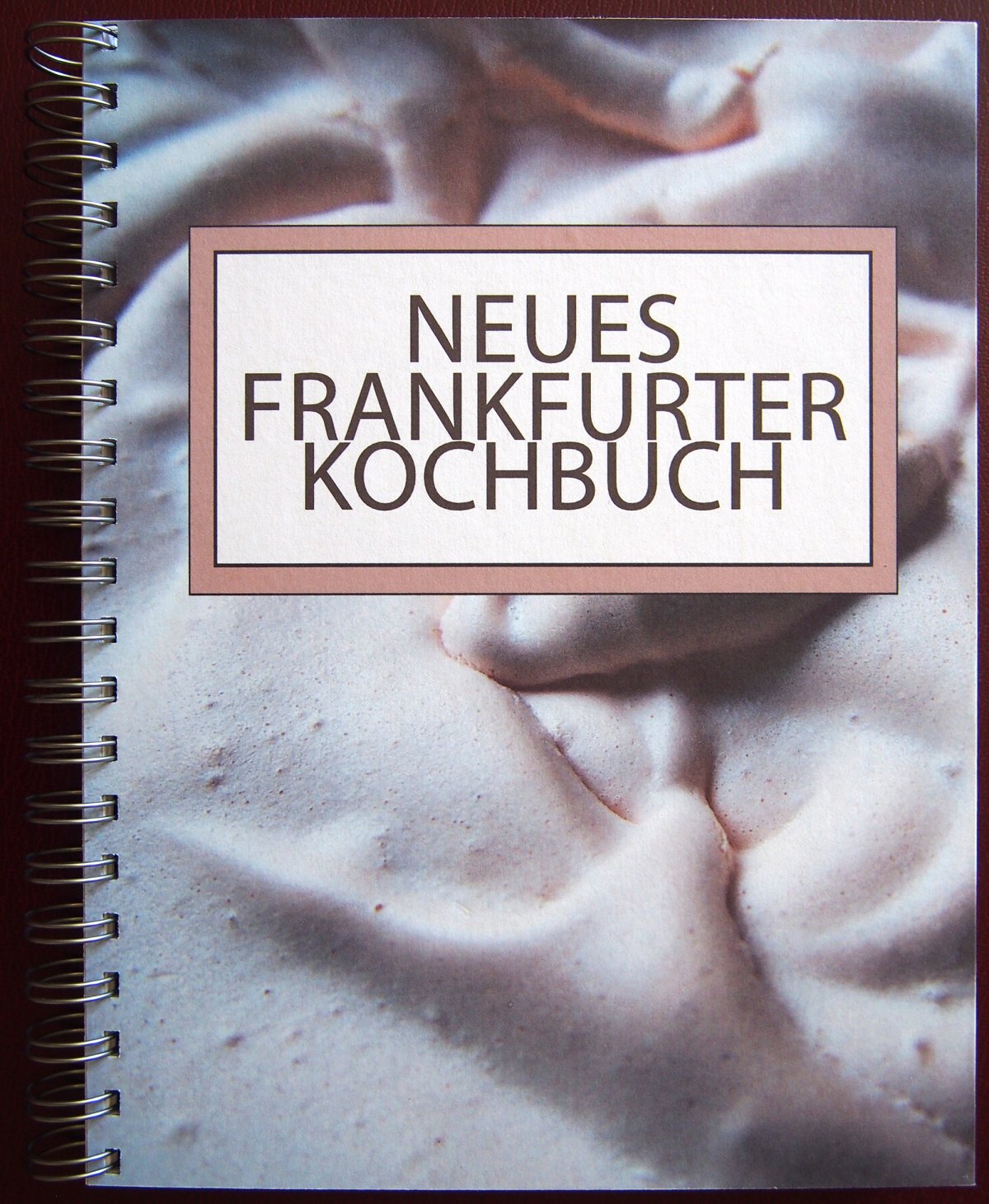 2025 @Christian Appel, Spaziergangsforscher, Zeichner, Klangarchäologe, Fotograf, Räumebauer, Utopist, Gärtner, Objektemacher, Klavierspieler, Innenarchitekt